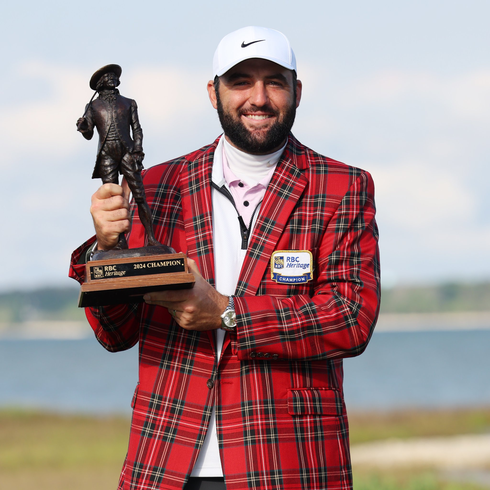 RBC Heritage Champion Scottie Scheffler and trophy made by Malcolm DeMille